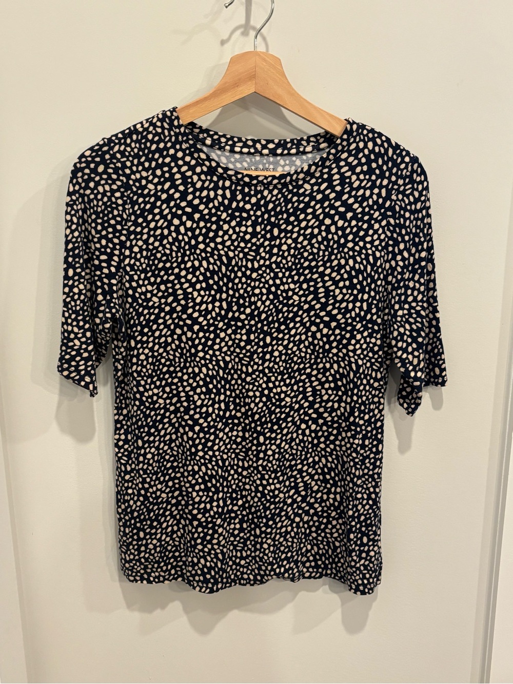 Nine West Black and Cream Short Sleeve Printed Tee